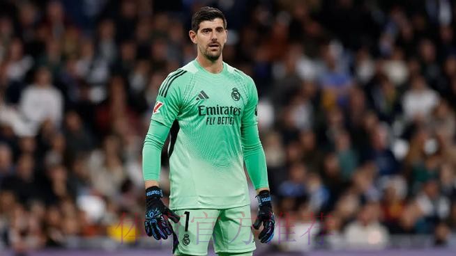 库尔图瓦:很高兴姆巴佩是队友而不是对手 库尔图瓦:很高兴姆巴佩是队友而不是对手